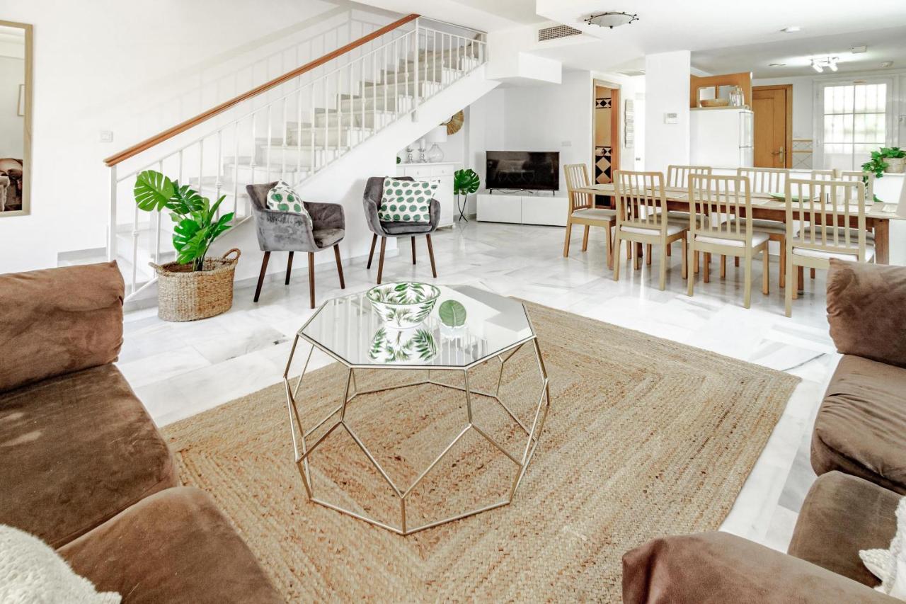 Gorgeous 2 Bedroom Townhouse In Marbella, Steps From An Incredible Vakantiehuis Marbella